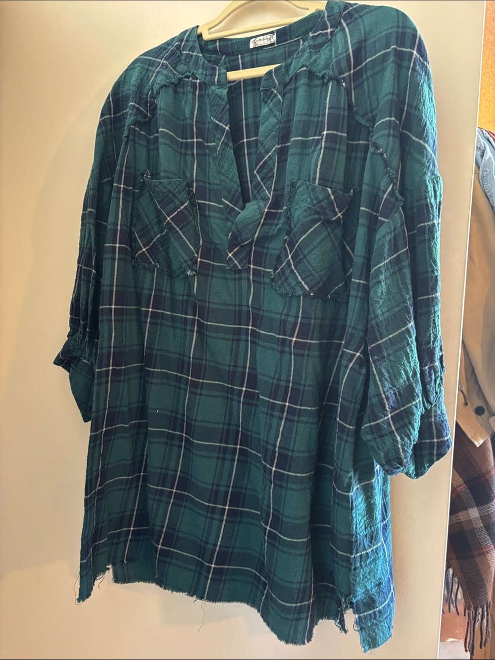 FREE PEOPLE INTIMATELY PLAID TOP🌲